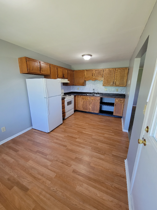 Building Photo - 872 Gordon Smith Blvd Rental