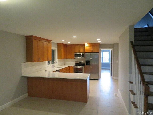 47 Gibson Pl Unit Left side