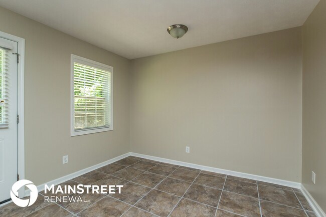 Photo - 616 Hunters Cove Ln