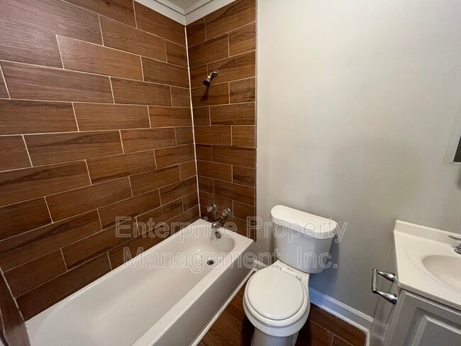 Photo - 677 Buntyn St Unit #3