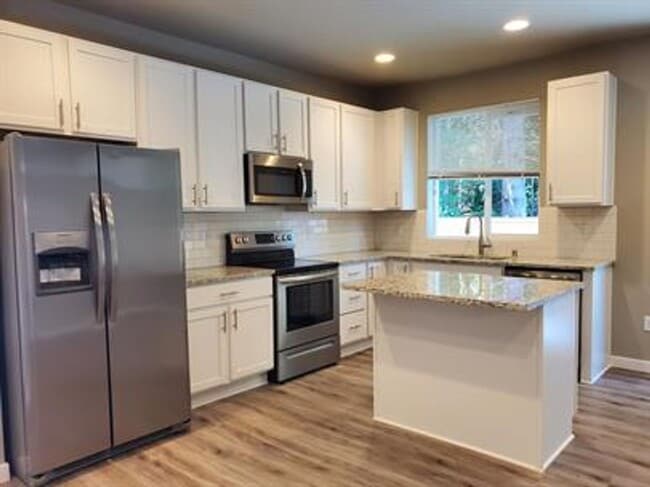 Photo - 6912 Liberty Ln