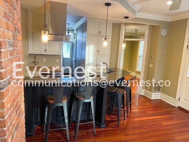 Photo - 112 Hanford St Unit a