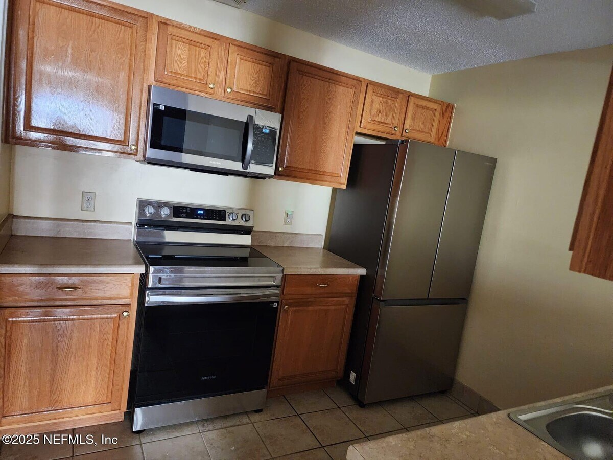 Photo - 3801 Crown Point Rd Condo Unit 1173