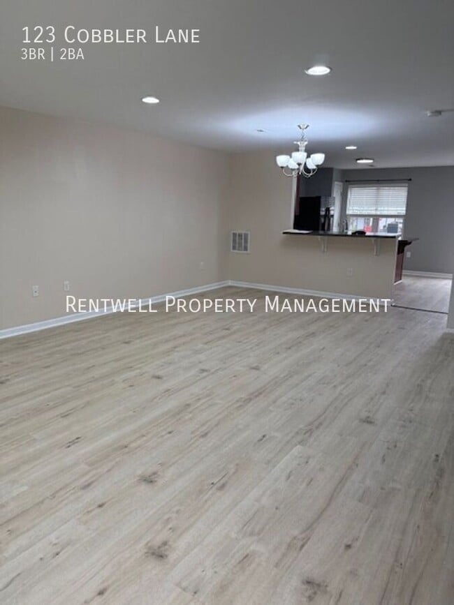 Photo - 123 Cobbler Ln