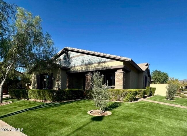 Building Photo - 3428 N Acacia Way