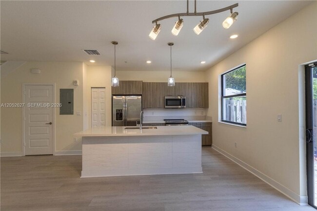 Photo - 10407 NW 82nd St