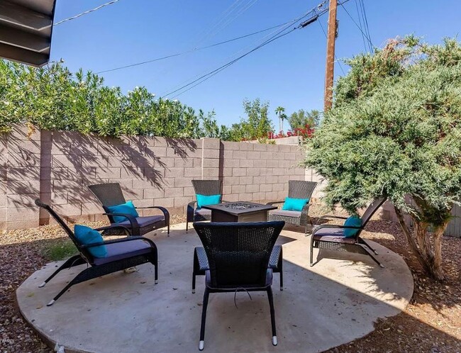 Photo - 6432 E Vernon Ave