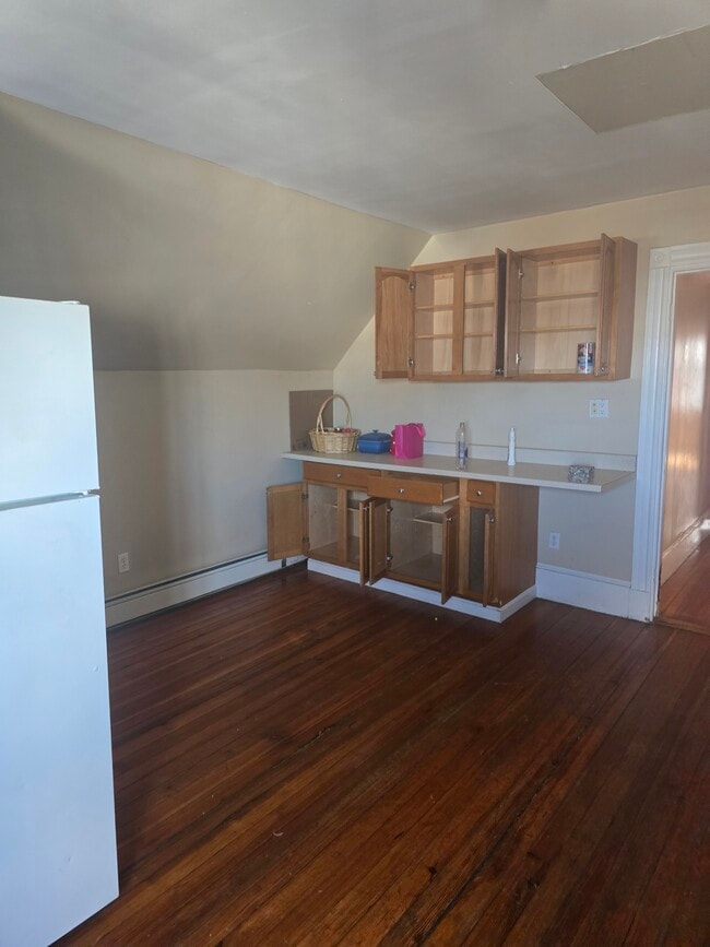 Building Photo - 38 Claybourne St Unit 3