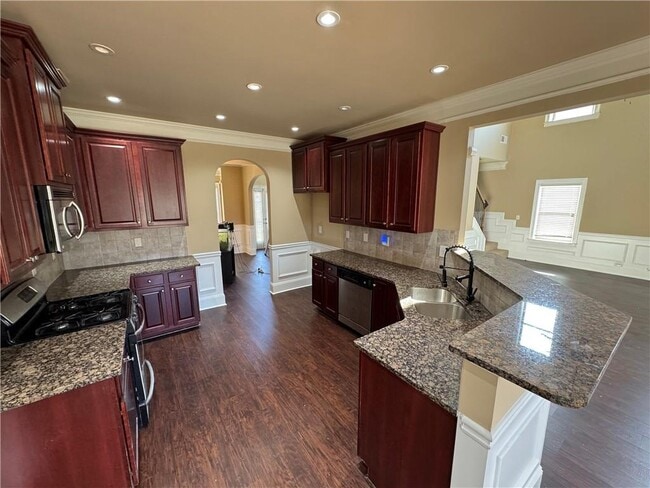 Photo - 352 Plymstock Dr