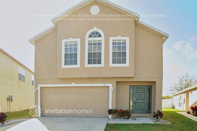 Photo - 947 Brenton Leaf Dr House