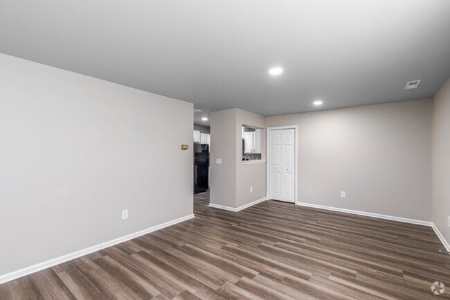 2BR, 1BA - 900SF - Living Room