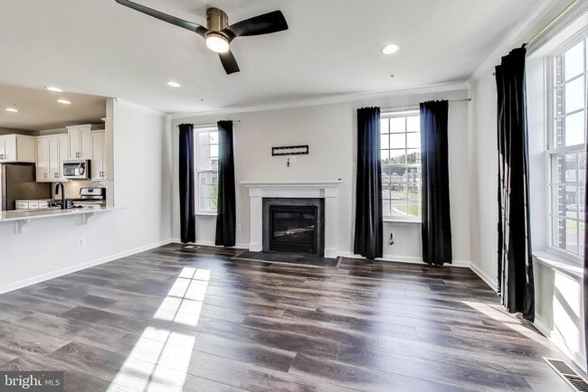 Photo - 2530 Lanham Hill Cir