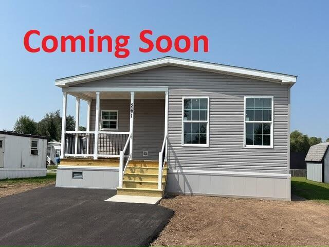 Building Photo - 261 Crestwood Dr Rental