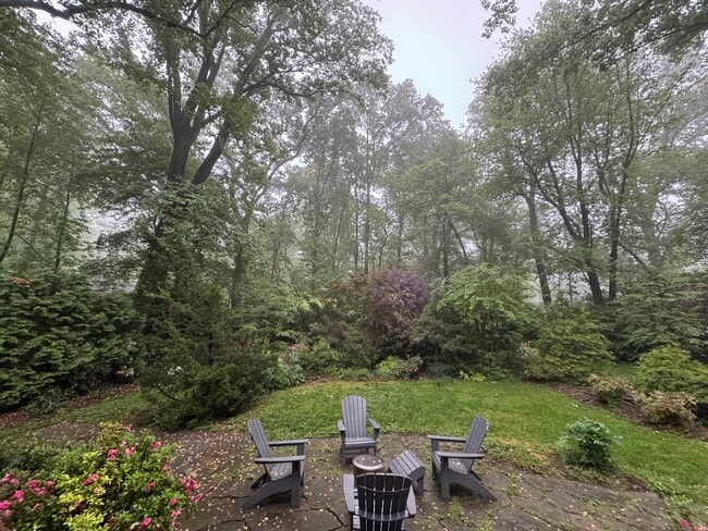 Photo - 6460 Eppard St