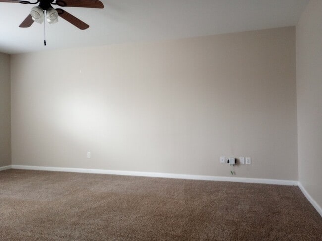 Photo - 3 Bedroom 2.5 Bathrooms