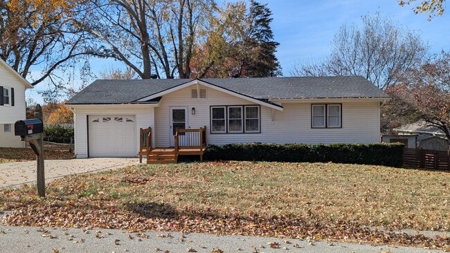 Photo - 7512 N Hemple Ave