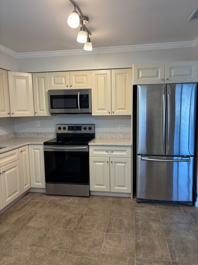 Photo - For Rent in Southgate