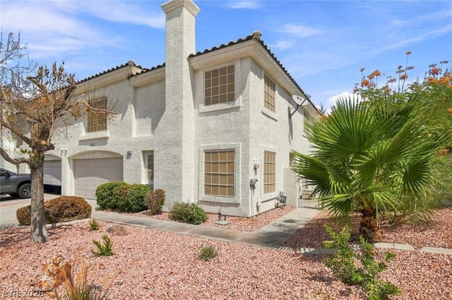 Photo - 446 Winthrop Pl