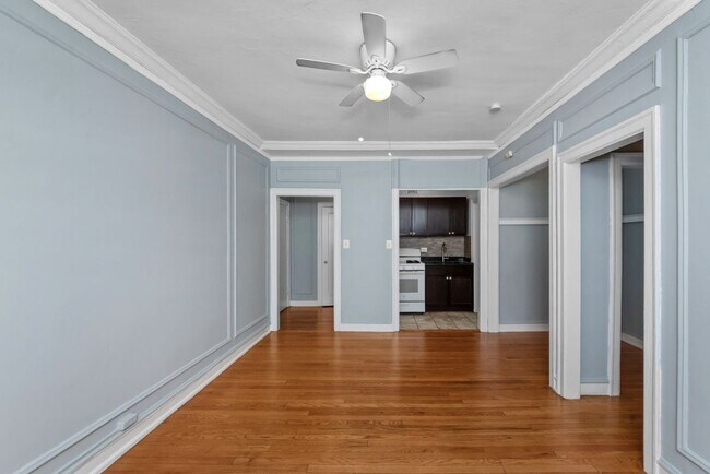 Photo - 1361 W Estes Ave