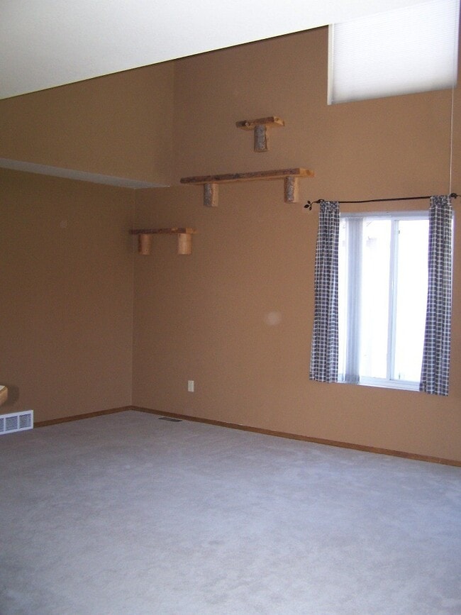 Photo - 8668 Chancellor Dr