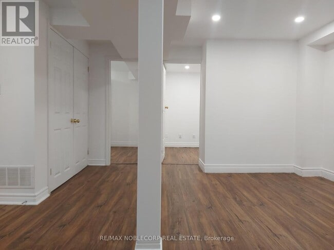 Photo - 40 Gray Crescent