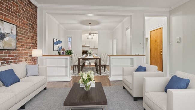 Building Photo - Darling 2 bedroom, 1 bath Capital Hill Condo Unit 5