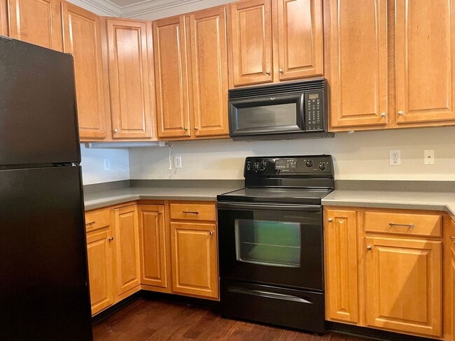 Photo - Available May 11th. GROUND FLOOR 3BR/2 BA Condo in Riverland Woods!