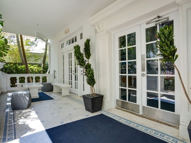 Photo - 334 Euclid Ave Unit 1-201