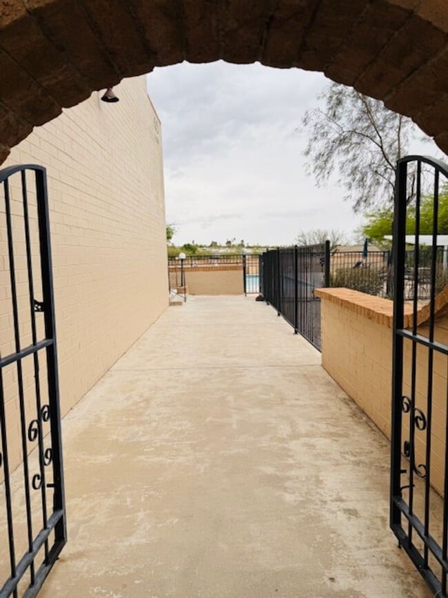 Photo - NW/ Oro Valley- Remodeled one bedroom apar... Unit SU150-102