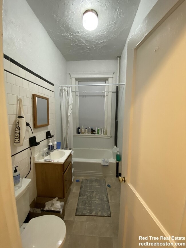 Photo - 1822 Beacon St Unit 7
