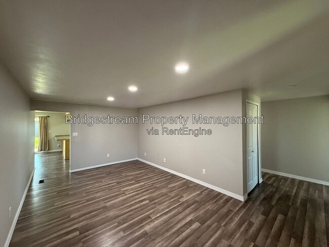 7218 Old Troy Pike