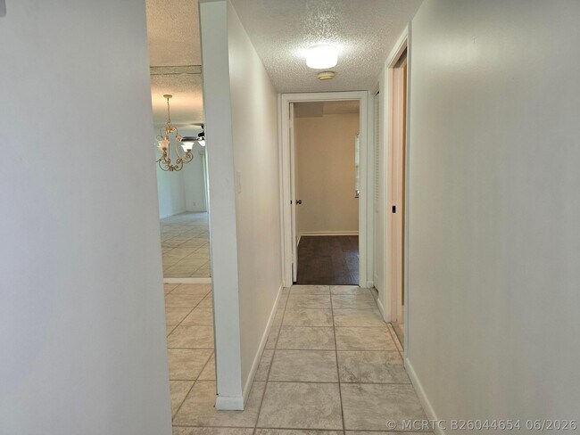 Photo - 2803 Victoria Way Unit B1