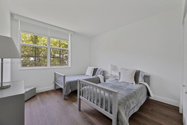 Photo - 19601 E Country Club Dr Unit 7108