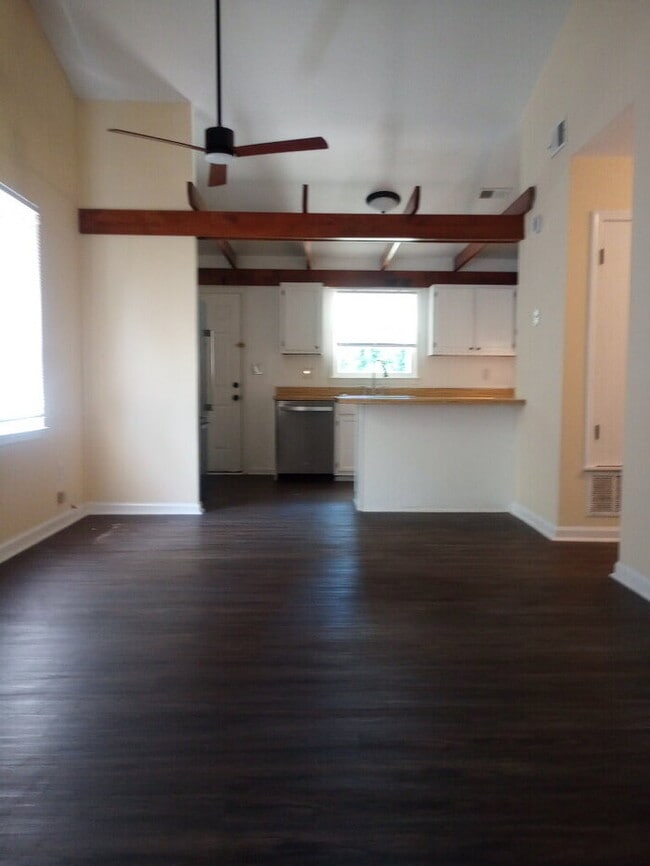 Photo - 8 Charterhouse Ct