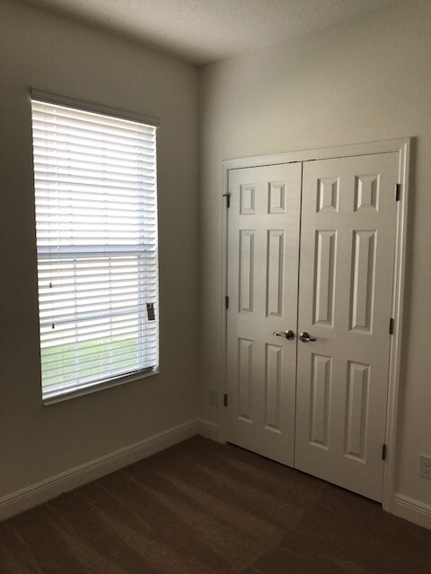Photo - HUGE 5 BEDS TWO STORY!!! CLOSE TO HIGHWAYS...