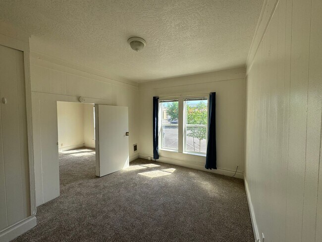 Photo - 309-361 NW Jackson Unidad 1