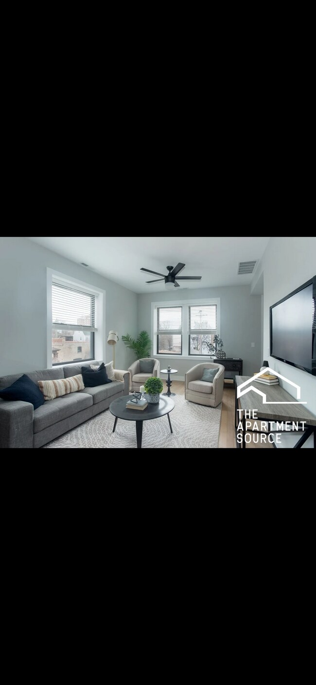 Photo - 4406 N Seeley Ave Unit 3B