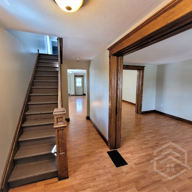 Photo - 3-Bedroom Apartment in Otterville!! Unit 1