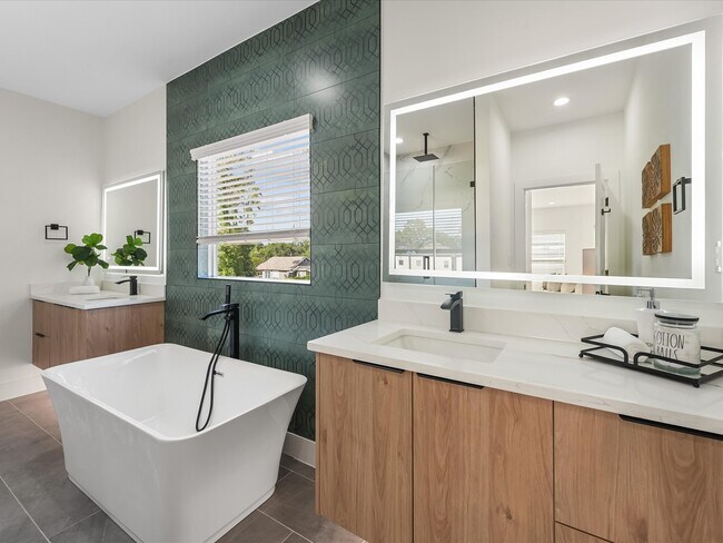 Photo - 2598 W Tidwell Rd