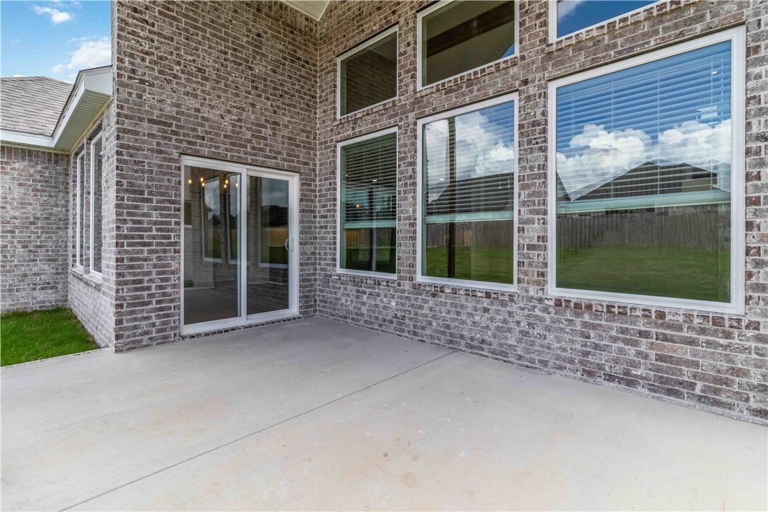 Photo - 1051 Whistler St
