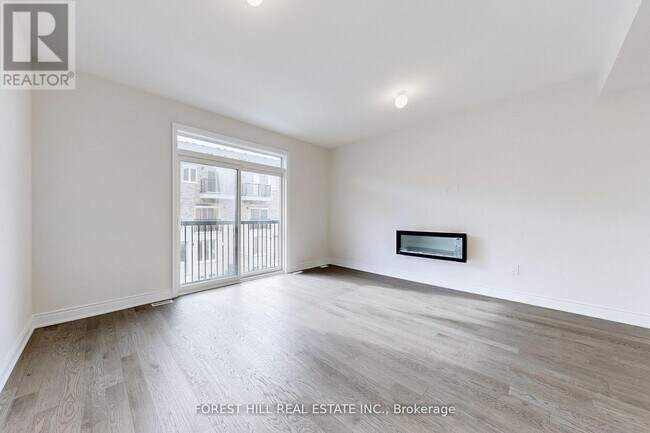 Photo - 220 Tennant Cir