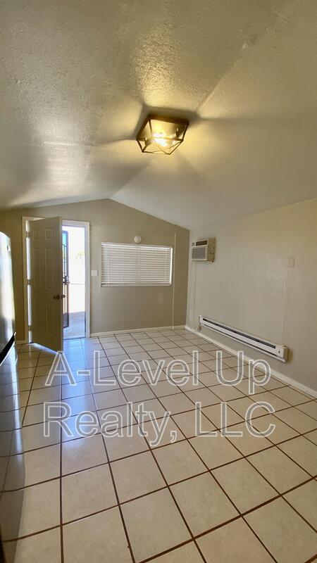 Photo - 3909 S 14th Ave Unidad #3