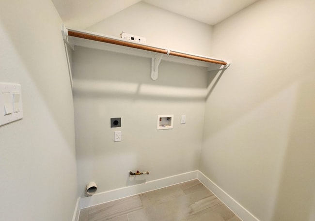 Photo - 615 Northew St