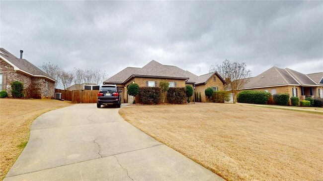 Photo - 150 Village Ct