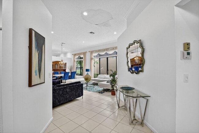 Photo - 4553 Barclay Fair Way