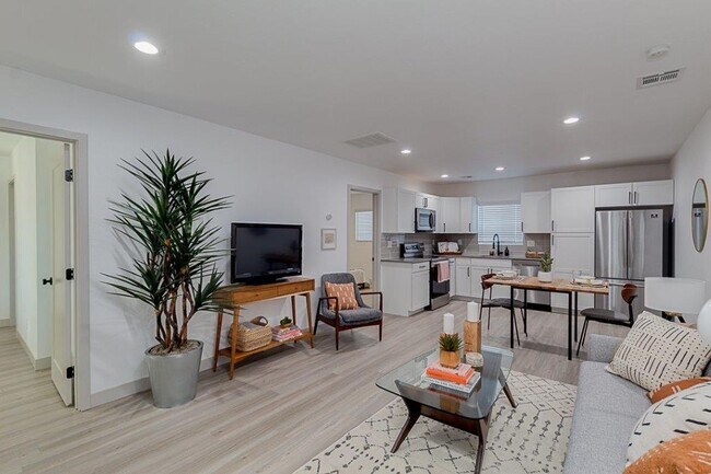 Photo - $599 Move in Special - Gorgeous, Open Concept Two Bed Two Bath near Old Town Scottsdale! Unidad 6712