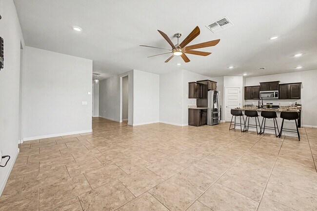 315 W Aberdeen St