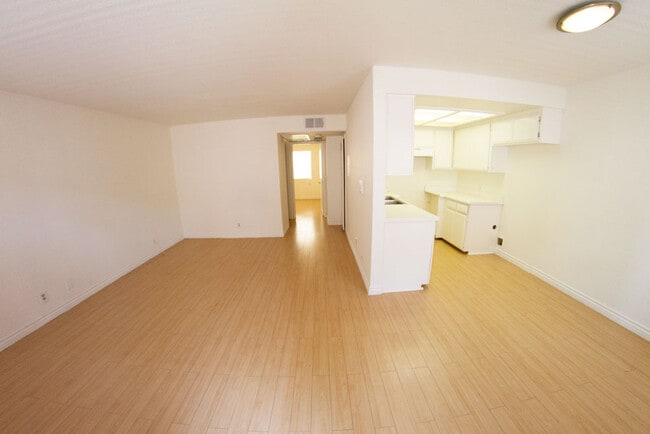 Photo - 158 N Normandie Ave