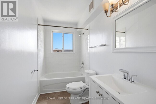 Photo - 66 Willow Rd Unit 6