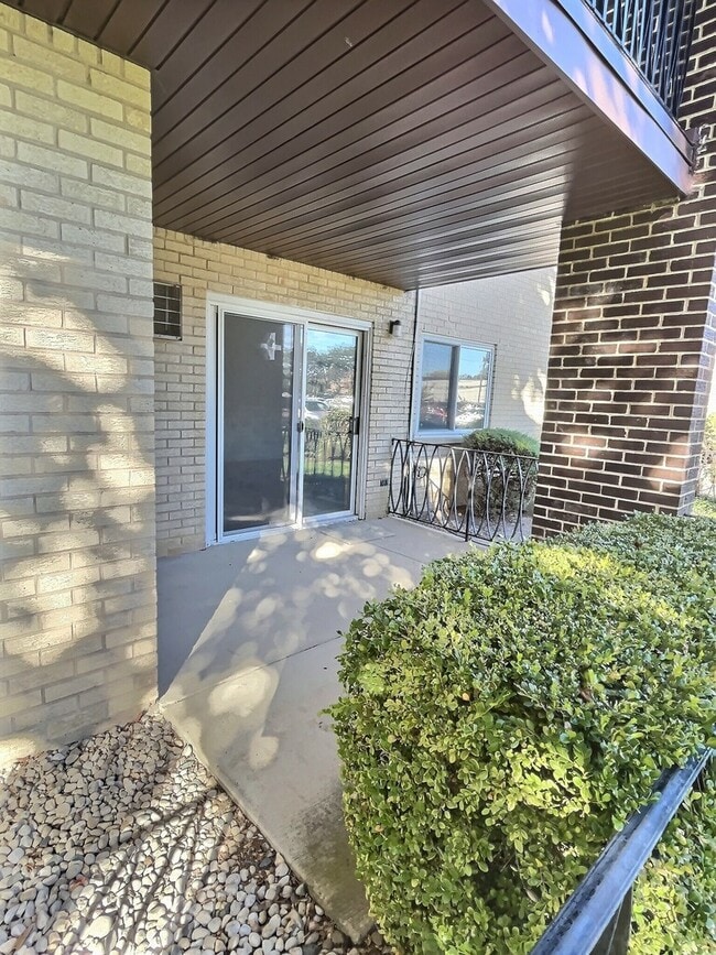 Photo - 535 S Cleveland Ave Unit 101